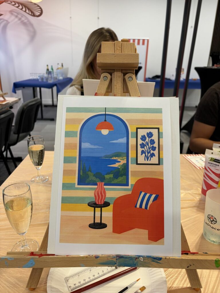 Une toile, une coupe de champagne